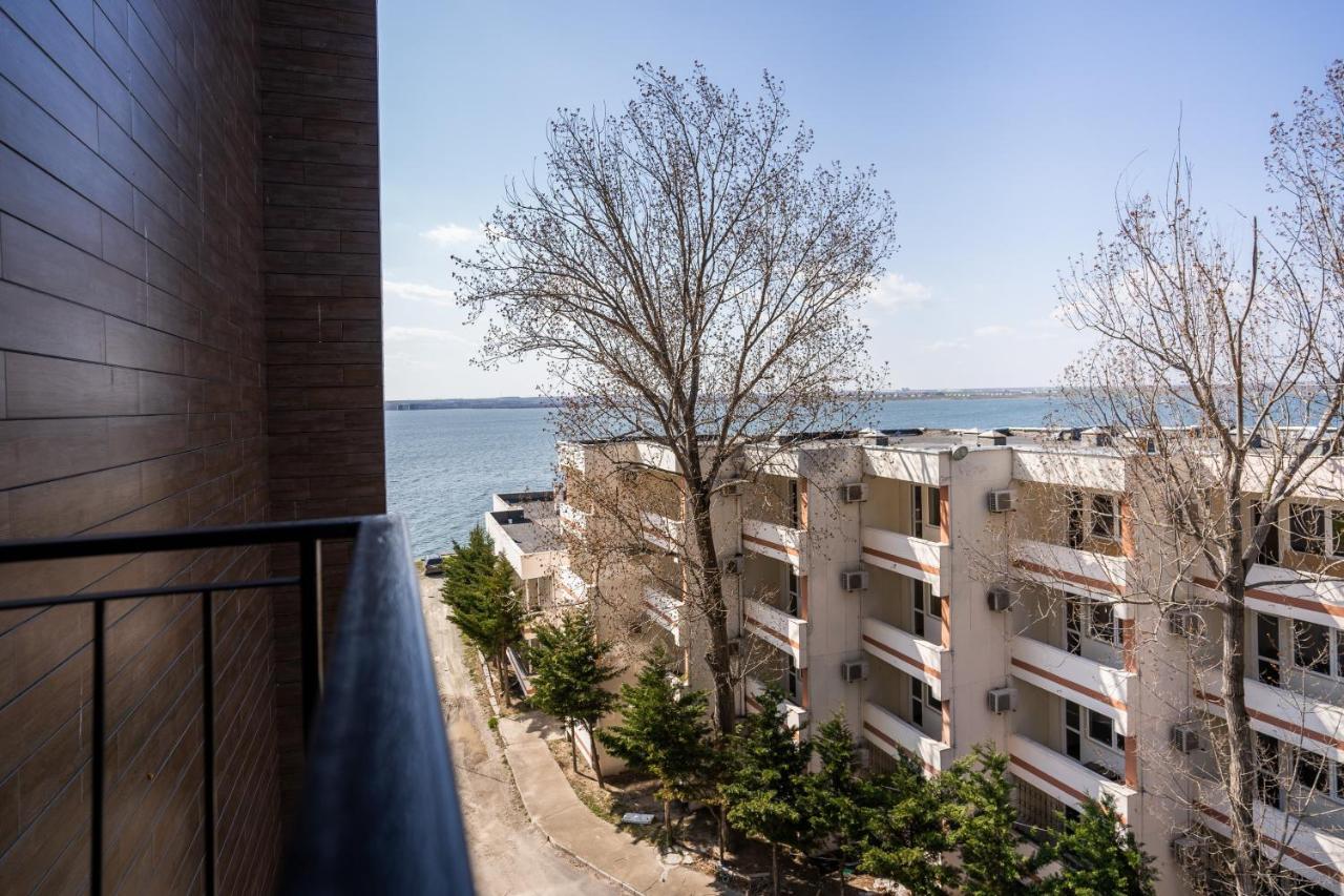 Velier Holiday Apartments Mamaia Ngoại thất bức ảnh