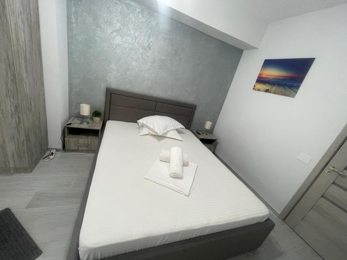 Velier Holiday Apartments Mamaia Ngoại thất bức ảnh