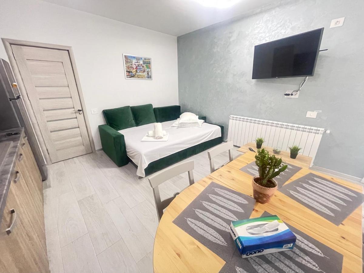 Velier Holiday Apartments Mamaia Ngoại thất bức ảnh