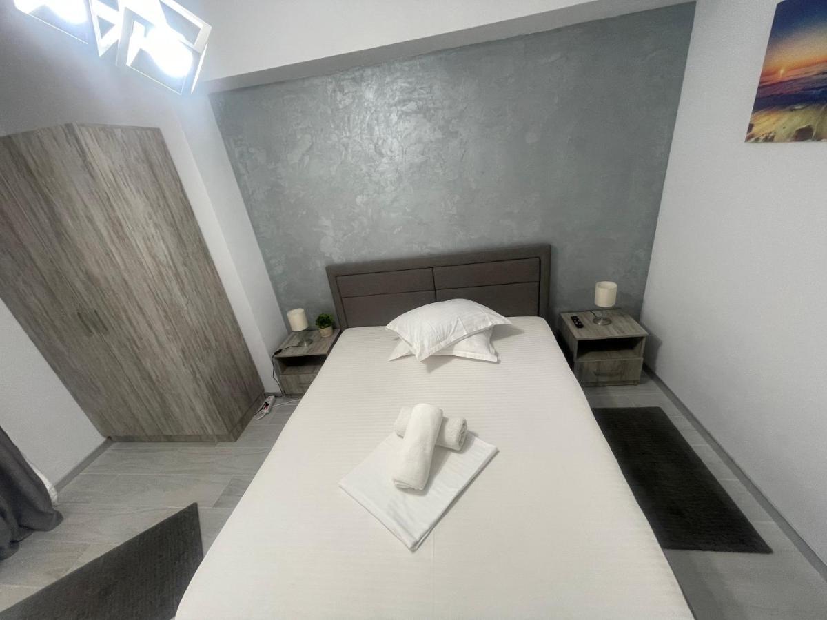 Velier Holiday Apartments Mamaia Ngoại thất bức ảnh