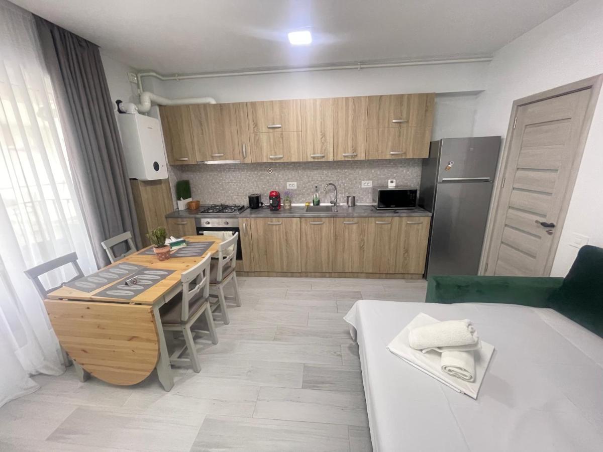 Velier Holiday Apartments Mamaia Ngoại thất bức ảnh